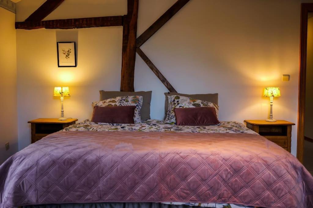 Gite La Dame Au Lit Gite A La Ferme Momignies Bagian luar foto